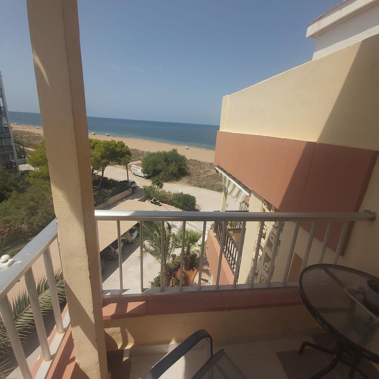 Boga Primera Linea Del Mar Apartment Dénia